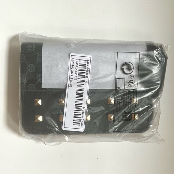 🍭 3/$20 black gold studded wallet with black fluffy keychain - Picture 10 of 11